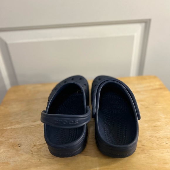 Crocs - Picture 3 of 5